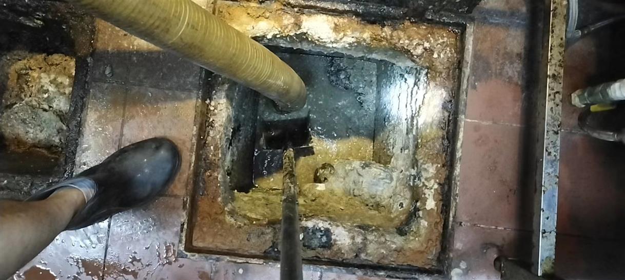 秦皇岛污水池清理一般都有毒气，怎么预防中毒呢？